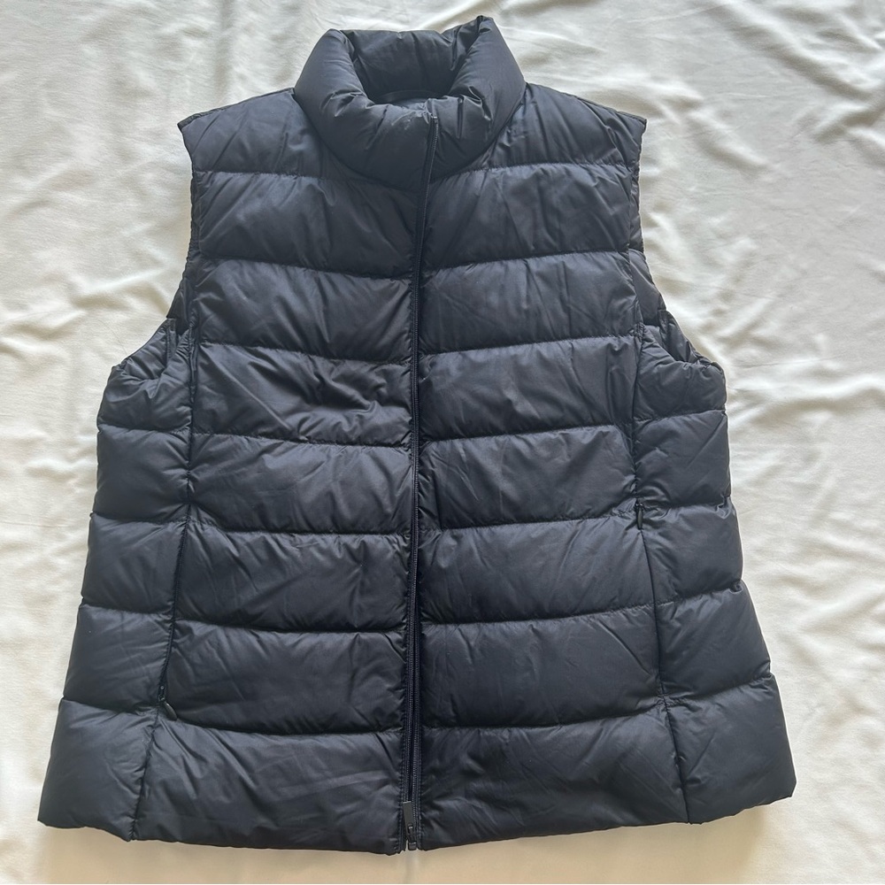 Uniqlo Ultra Light Down Puffer Vest, size S